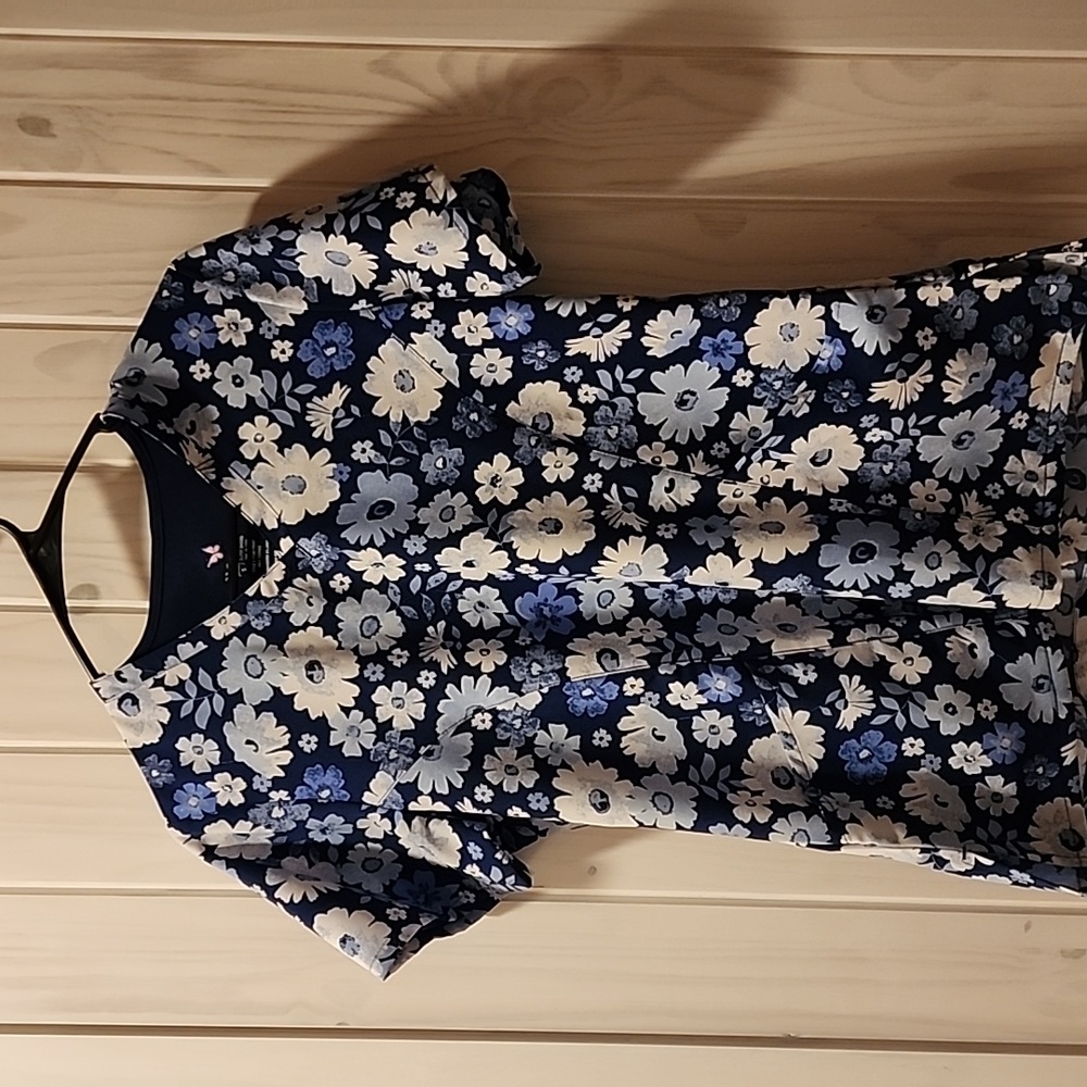 Floral Scrub Top